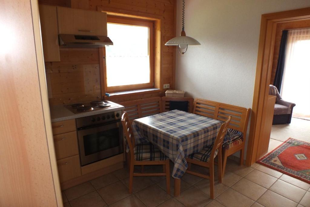 Haus Schneeflocke Apartment Лех ам Алберг Стая снимка